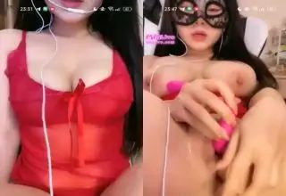 Bé Ngọc cực nóng bỏng tự sướng điêu luyện, nước tràn ngập